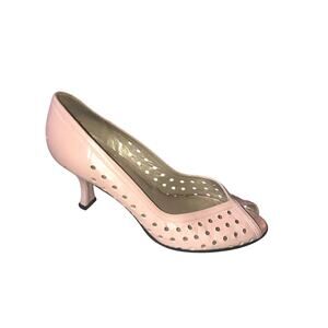 STUART WEITZMAN